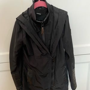 Black rain jacket, girls size 9/10, Rudsak